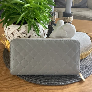 Väska - Väska. Bra skick. Frakten är 24kr