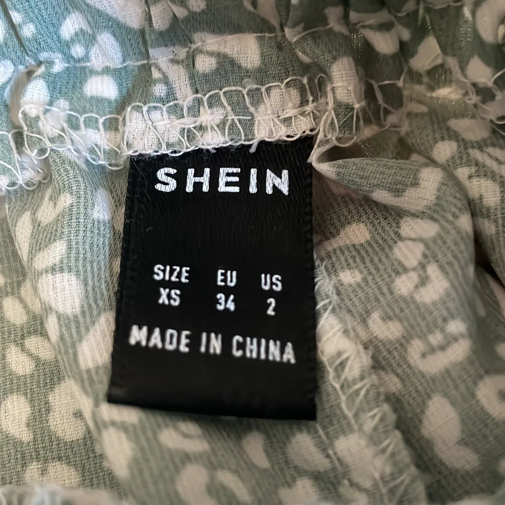 Shein shorts! Har Andvänds några gånger storlek xs/34/2. Shorts.