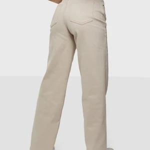 Beiga Vida Jeans - Hej! Säljare dessa superfina och sköna jeans då dom inte passade mig :( Nypriset var 450 kr. Endast prövade! ❣️