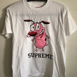Supreme Cartoon Dog Tee - Supreme Cartoon Dog T-Shirt  Size Small, regular men’s size small fit. Great condition, no flaws or damage.  DM if you need exact size measurements.   Buyer pays for all shipping costs. All items sent with tracking number.   No swaps, no trades, no offers. 