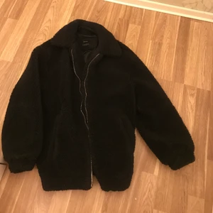 Teddyjacka - Teddyjacka stl s, från Berska i bra skick. Frakt tillkommer.