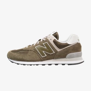 New balance 574 sneakers - New Balance 574 i olivgrön. Endast använda en gång så dem är som nya! 
