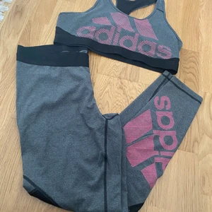 Adidas träningsset - Träningstights och sportbh från adidas i stolen XL. Aldrig använt, endast provat en gång. Som nyskick! 