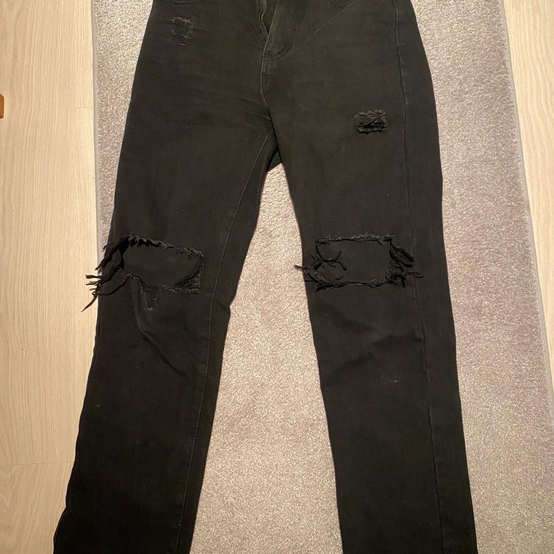 Snygga vida byxor med hål❤️🔥