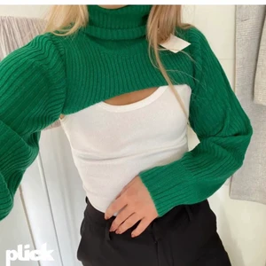 Topp från HM - En topp från HM som är superfin över ett linne eller off shoulder tröja, bilden är lånad!