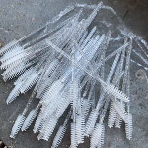 Fransborste  - Jätte praktisk fransborste, perfekt att ha i väskan ☺️☺️ 5kr/ st 