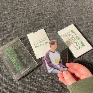 VILL SÄLJA - in the soop förpackningar och Jimin clear photocard från weverse. allt för 57 kr (frakt inkluderat)