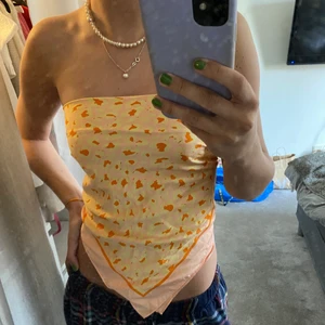Gullig mönstrad sjal  - Jätte gullig mönstrad sjal som går att använda till mycket🥰🥰
