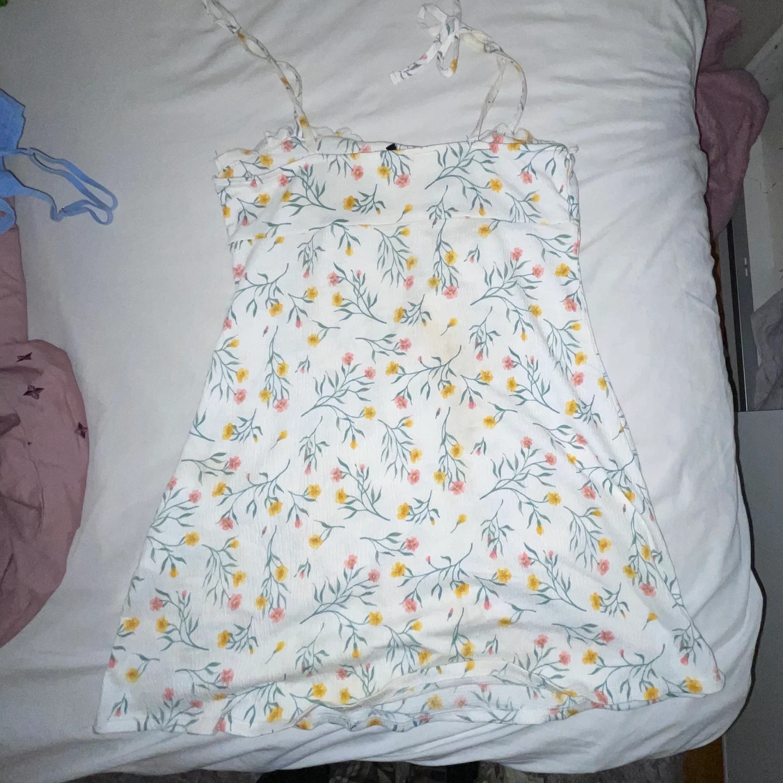 Blommig klänning från H&M - 90