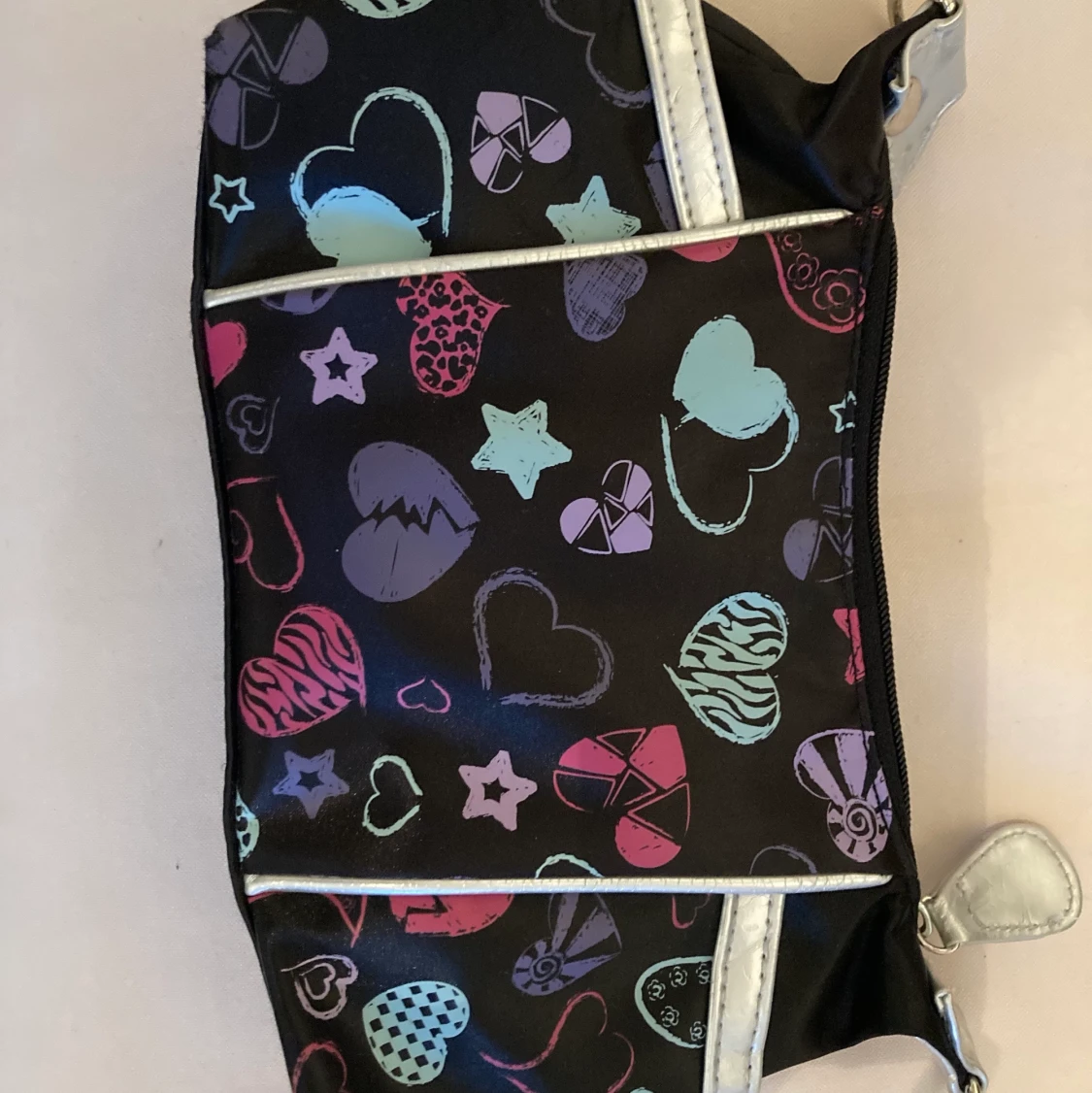 Gullig väska (ej med axelband)