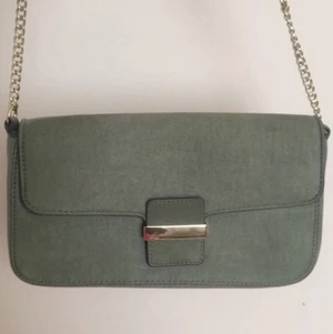 Super fin väska  - Använd 2-3 gånger, nästan helt ny 