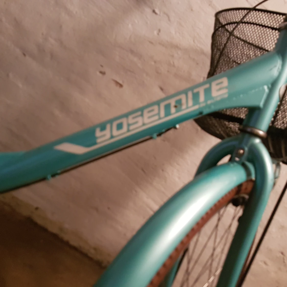 3 vxl yousmite damcykel. Relativt nytt  - 90