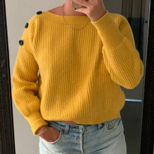 gul tröja  - 💛💛