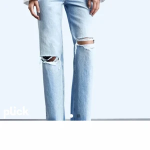 SÖKER!! - SÖKER DESSA!!! Jeans från Zara och Gina tricot i storlek 38/40!!! Hör av dig till mig om du säljer! 100-150kr eller för 200kr 