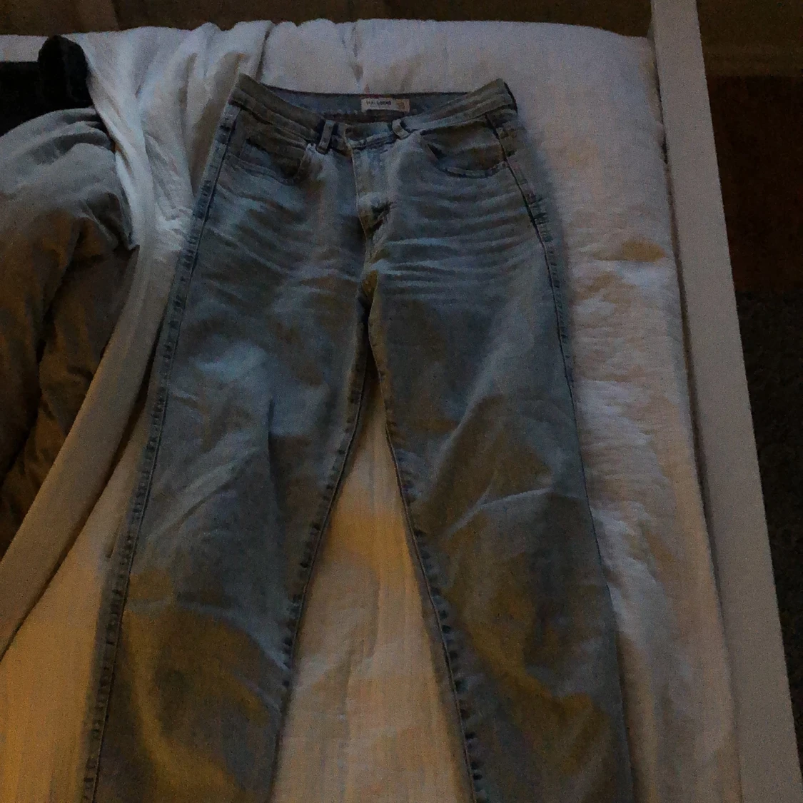 Ljusblå jeans  - 91