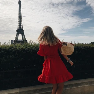 Drömig klänning  - såå fin röd klänning från Nelly❤️‍🔥❤️‍🔥 