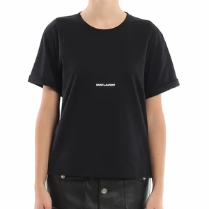 Saint Laurent t shirt - Svart t-shirt från Saint Laurent. Storlek M men passar även S och XS. Väldigt bra skick! 