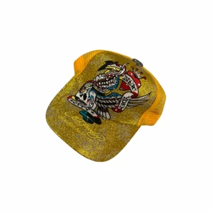 ED HARDY KEPS - SUPERSNYGG, med rhimestones, kika gärna in mina andra! Erbjuder alltid samfrakt🥰