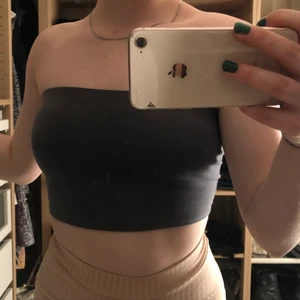 topp - Grå topp från H&M, oanvänd stl xs 