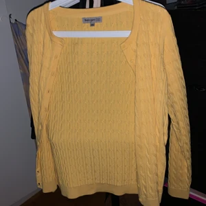 Gul kofta  - Köpt på Ullared för 99kr.