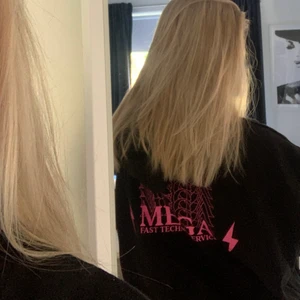 Hoodie - Hoodie från weeekday, inte använt mycket 