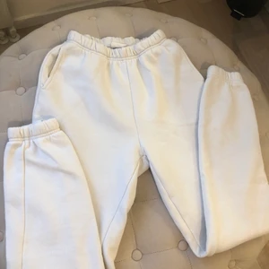 Mjukisbyxor - Fina och sköna mjukisbyxor. Köpt från Gina. Frakt betalas av köparen.