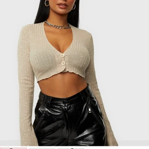 Nelly topp - Storlek S , endast testad