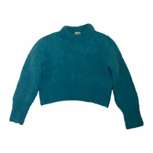 Blå stickad tröja från hm i alpacka ull. Storlek s!💓💓😍