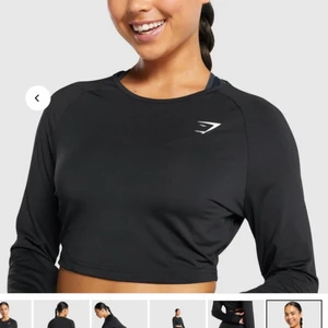 Träningströja gymshark - Helt ny tröja från gymshark. Säljer pga av att jag råkade beställa två stycken. Storlek M och jätteskön. Kommer i påse. Finns i Sundsvall, kan skickas om köpare står för frakt! 💥💕