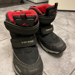 Vinterskor från viking  - Tåliga och vattentäta vinterskor från viking i storlek 34!! Skriv privat för bilder/frågor!!