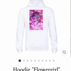 Säljer min TheCoolElephant hoodie, den är i bra skick och kom privat för egna bilder. Jag får ingen användning den💗. 150+frakt!