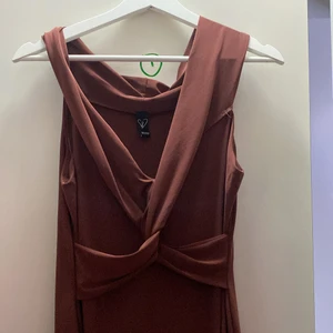 Fin festklänning  - Säljer klänning använd endast 1 gång. 