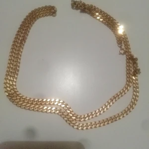 Guldpläterad Halsband  - Nytt Guldpläterad Halsband. Buda gärna🌺