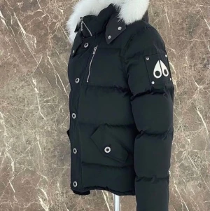 Moose knu kles jacka  - 2500kr priset är inte hugget i sten 