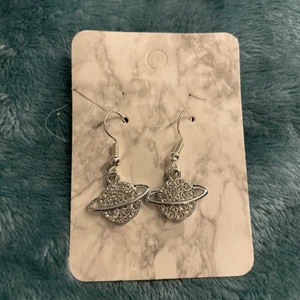 Örhängen  - Oanvända 