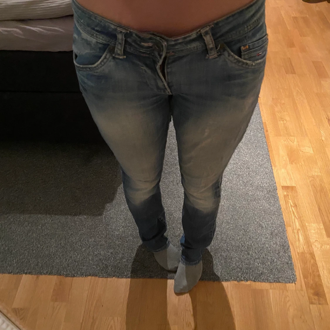 Långa lågmidjade jeans