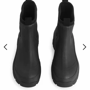 Tretorn x Arket rubber boots 39/40 - Fodrade stövlar från Arkets samarbete med tretorn. Använda en dag! 