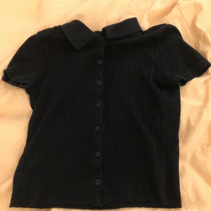 Brandy Melville top - Svart fin brandy top i bra skick 70kr