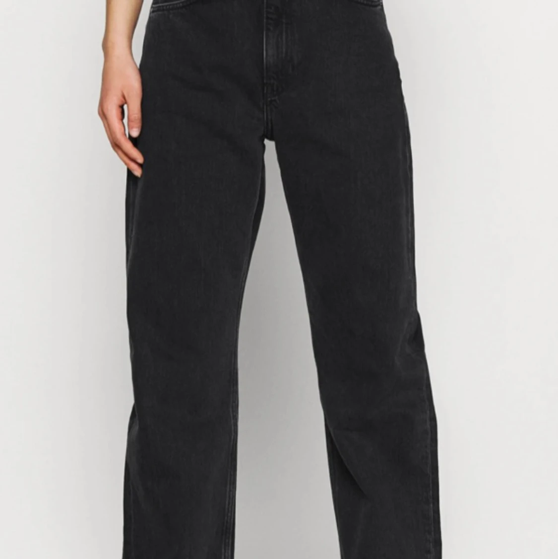 Svarta jeans