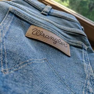 Wrangler Jeans - 27x30 - Ett extremt fint par, smal passform, stabil kvalitet. Aldrig använda!