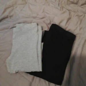 Leggings - Aldrig använda bra skick! 👍👍2 för 30 plus frakt eller 1 par för 20 plus frakt👍