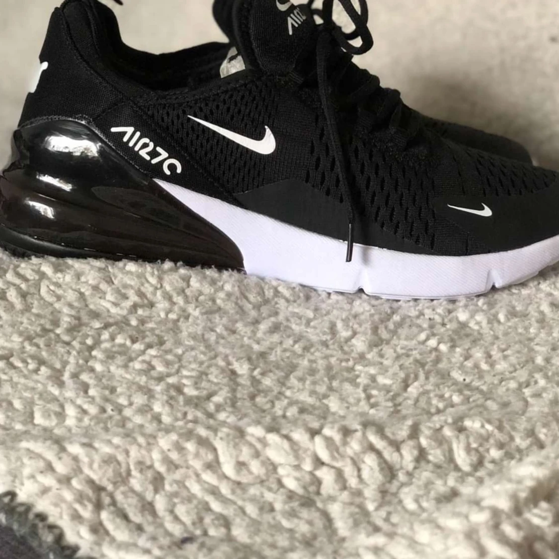 Nya oanvänd storlek 41\42\\43 - 91