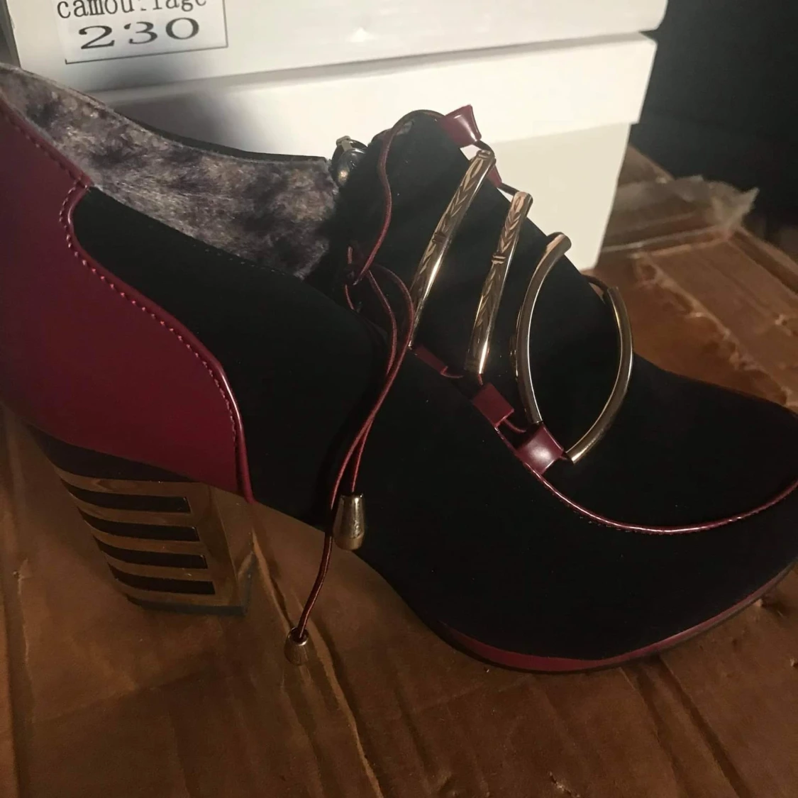 Snygga högklackade skor i flera färger!