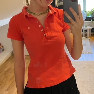 Piketröja - Superfin tröja från race marine i storlek 36. Säljer då den inte kommer till användning. Endast använd fåtal gånger och är därmed i bra skick! Frakt tillkommer på 45kr.