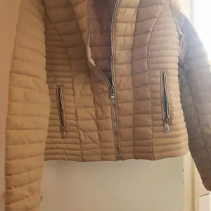 Jacka - Beige fin jacka 