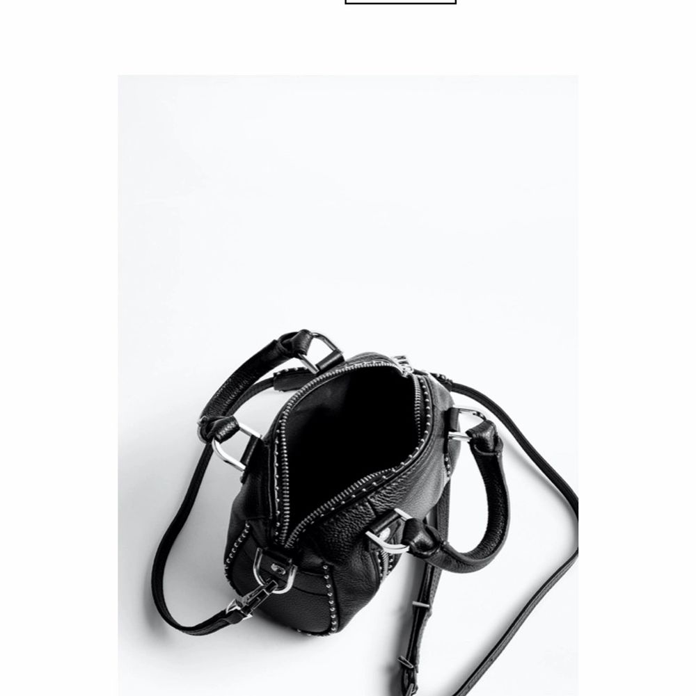 (Är öppen för byten) (har över 100 meddelande så hinner inte svara alla) säljer eller helst byter min zadig Voltaire väska sunny bag somr ny skick! Kan byta mot, kurt geiger, valentino, stella väska. OBS kan betala mer såklart om väskan är dyrare. Väskor.