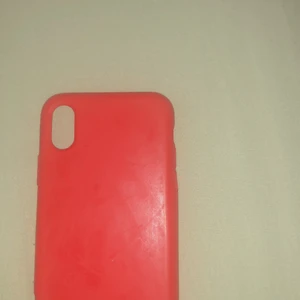 Iphone X mobil skal  - Mobilskalet har en fin och härlig färg, den är för både tjejer och killar som har iPhone X. Skalet har används!