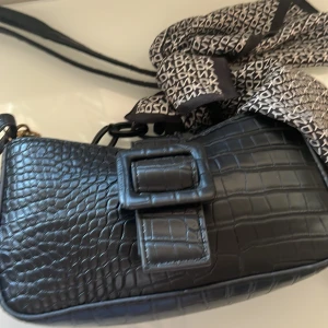 Vintage dkny  - Jätte fin vintage dkny väska🦋🤍