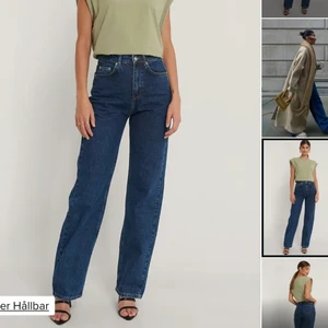 Mörkblå jeans - Säljer dessa skitsnygga jeans i en fin blå färg 💕 bara att skriva för egna bilder!!