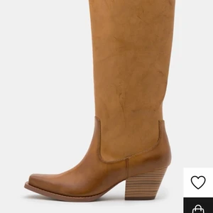 Monki cowboy  - Oanvänd super fina skor från Monki. Storlek 40. 